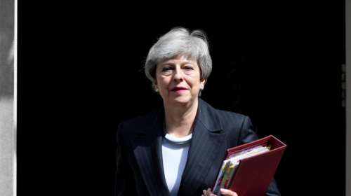 Brexit: Απομάκρυνση της Μέι οργανώνουν βουλευτές και υπουργοί
