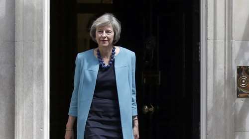 Times: Η Μέι θα παραιτηθεί αύριο από την πρωθυπουργία