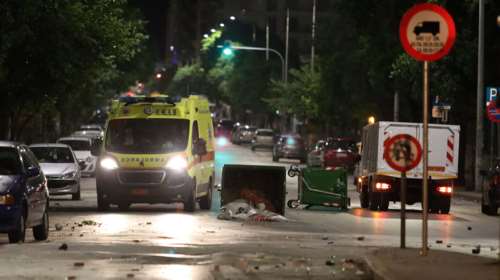 Μπαράζ επεισοδίων τη νύχτα σε Αθήνα και Θεσσαλονίκη