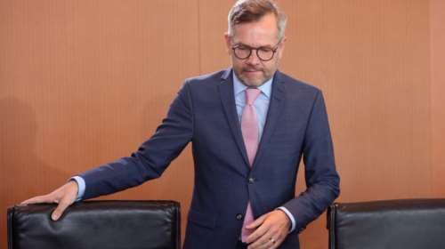 Μίχαελ Ροτ: «Οι Πρέσπες δεσμεύουν κάθε ελληνική κυβέρνηση»