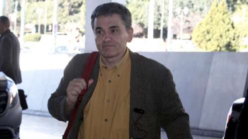 Τσακαλώτος για «επίθεση» σε Κούνεβα: Χαιρεκακία και χυδαιότητα