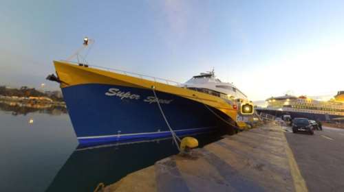 Μηχανική βλάβη στο επιβατηγό Superspeed στη Νάξο
