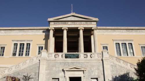 Ο ΣΥΡΙΖΑ θέλει εισαγωγή στο πανεπιστήμιο χωρίς βάση εισαγωγής και με μισή διδακτέα ύλη