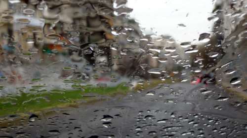 Έκτακτο δελτίο ΕΜΥ για καταιγίδες και χαλάζι στα βόρεια και δυτικά