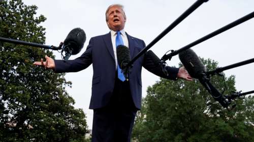 Η πλειοψηφία των Αμερικανών δεν θέλει παραπομπή Τραμπ