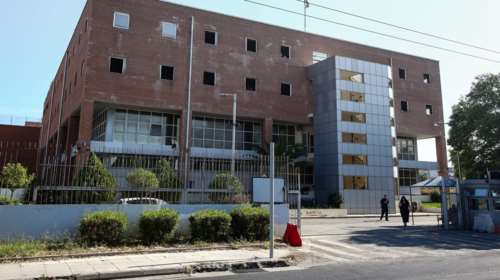 Απόδραση από το Μεταγωγών: Συνελήφθη στον Βοτανικό και δεύτερος δραπέτης