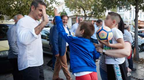 Η περιοδεία του Κυριάκου Μητσοτάκη στο Κερατσίνι