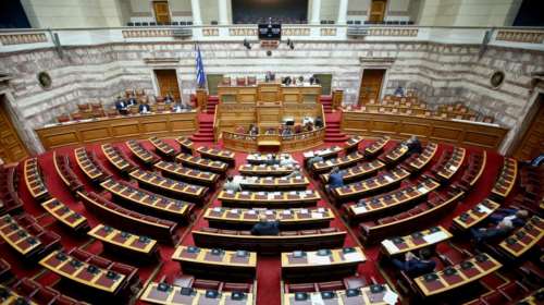 Στα βαρέα και ανθυγιεινά οι καθαρίστριες με τροπολογία στο παρά πέντε