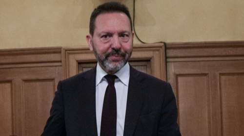 Στουρνάρας: Είμαστε σε καλό δρόμο για πλήρη άρση των capital controls φετος