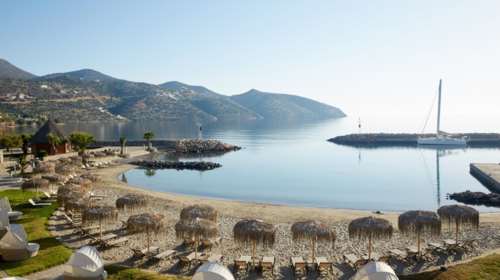 Πολυτέλεια και κρητική φιλοξενία πάνε μαζί φέτος το καλοκαίρι