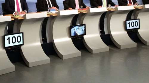 Ντιμπέιτ: Τι ζητά ο ΣΥΡΙΖΑ, τι απαντά η ΝΔ, ποιοι εξαιρούνται