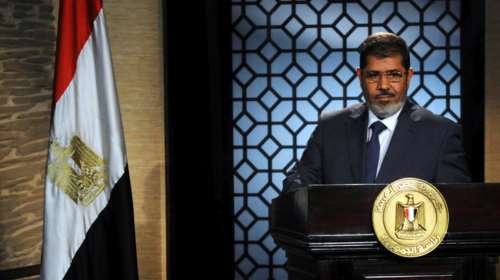 Απεβίωσε μέσα στο δικαστήριο ο Μοχάμεντ Μόρσι