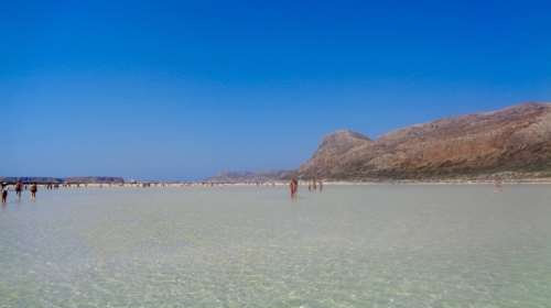 Κάλεσαν Πυροσβεστική να ανεβάσει υπέρβαρη τουρίστρια στον Μπάλο