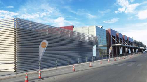 Αεροσκάφος τράκαρε με όχημα στο αεροδρόμιο Χανίων