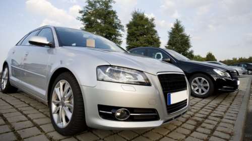 Πώς είχαν στήσει απάτη με δήθεν πωλήσεις αυτοκινήτων μέσω διαδικτύου