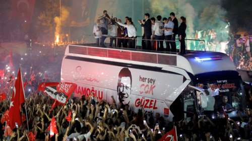 Γερμανικά ΜΜΕ για εκλογή Ιμάμογλου: Το σύστημα Ερντογάν κλονίζεται