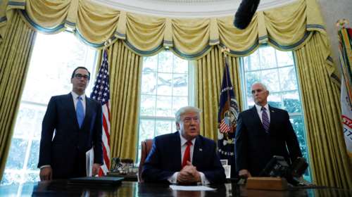 Νέες κυρώσεις ενάντια στην Τεχεράνη ανακοίνωσε ο Τραμπ