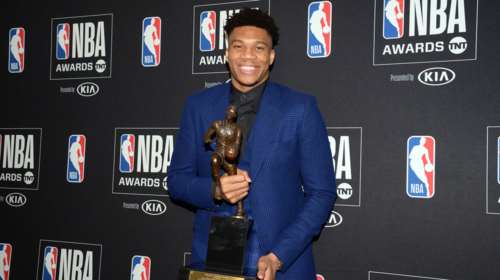 MVP του ΝΒΑ ο Αντετοκούνμπο: Συγκλόνισε και δάκρυσε ο Γιάννης