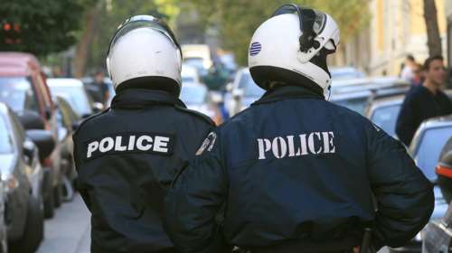 Για κακούργημα 45χρονος και 24χρονη που εξαπατούσαν ηλικιωμένους