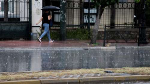Ο καιρός την Τετάρτη: Ζέστη και τοπικές βροχές