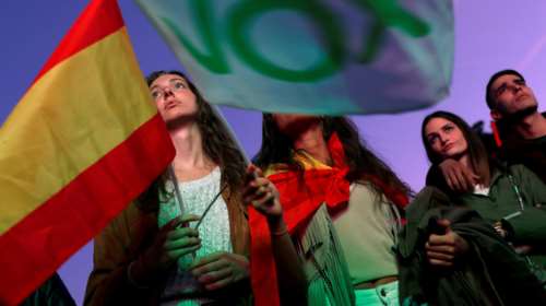 Ανατροπή στην Ισπανία: Το ακροδεξιό Vox στηρίζει κυβέρνηση του Λαϊκού Κόμματος
