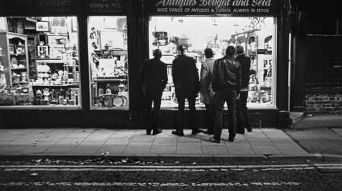 Το μαγικό καλειδοσκόπιο των Tindersticks στην καλοκαιρινή Αθήνα