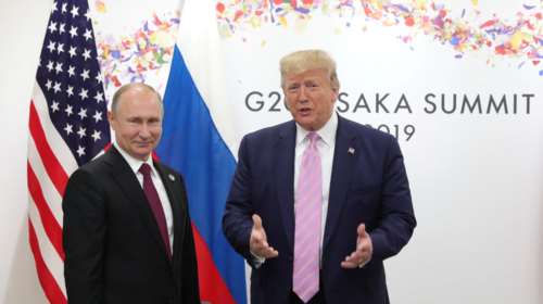 Χαμόγελα στη συνάντηση Τραμπ-Πούτιν στην G20