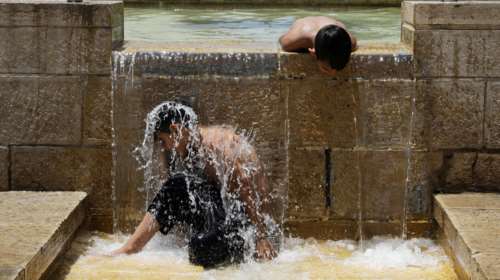 Έκτη ημέρα καύσωνα στην Ευρώπη,πολύ υψηλές θερμοκρασίες, νεκροί &amp; πυρκαγιές