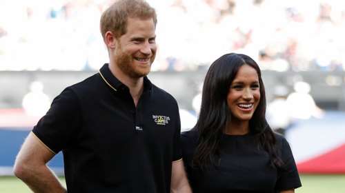 Η επανεμφάνιση της Μαρκλ: Έτσι είναι το σώμα της δύο μήνες μετά τη γέννα