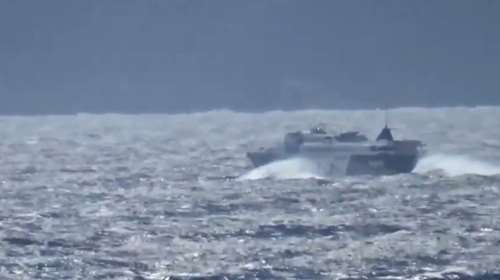 Το Paros Jet στο στενό μεταξύ Τήνου και Μυκόνου - Νέο βίντεο