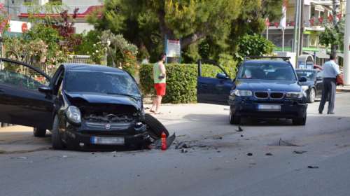 Δεκαοκτώ νεκροί και 586 τραυματίες σε τροχαία τον Ιούνιο στην Αττική