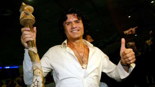 Έφυγε από τη ζωή ο τραγουδιστής Κώστας Κορδάλης