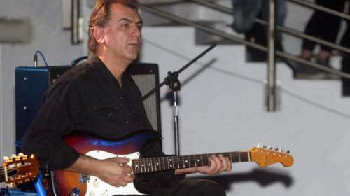 Εφυγε σε ηλικίας μόλις 69 ετών ο Γιάννης Σπάθας των Socrates