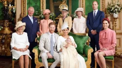 Οι πρώτες φωτογραφίες από τη βάφτιση του Άρτσι