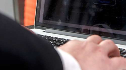 Γκάφα στο γερμανικό στρατό: Πούλησαν υπολογιστή με απόρρητα αρχεία