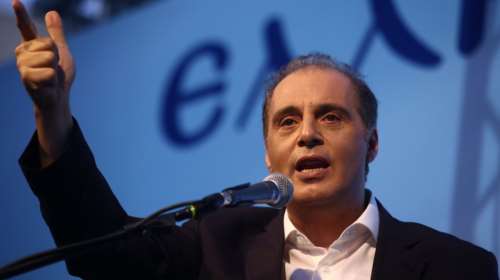 Χυδαία επίθεση Βελόπουλου σε Αντετοκούνμπο- "Είπαμε Ελληνας γεννιέσαι, δεν γίνεσαι"...