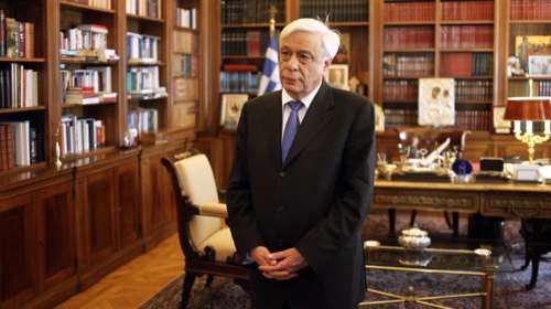 Δεν υπέγραψε τα Διατάγματα για τη Δικαιοσύνη ο Πρ. Παυλόπουλος