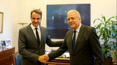 Μπαράζ συσκέψεων στο Μαξίμου για το μεταναστευτικό