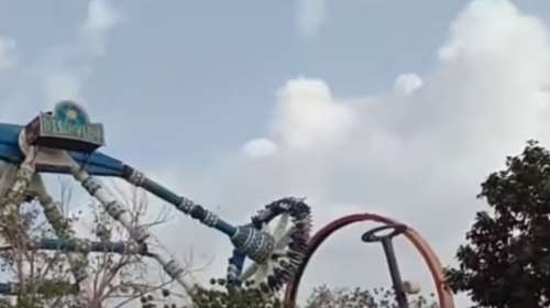 Εικόνες σοκ: Κατέρρευσε ρόδα λούνα παρκ στην Ινδία [video]