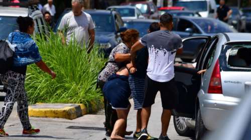 Σφαγή στο Ναύπλιο - Αιματηρά επεισόδια στο κέντρο της πόλης (βίντεο)