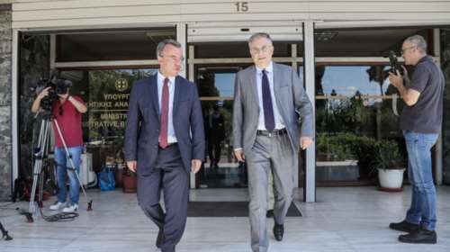 Τι κρύβεται πίσω από το σχέδιο για σπάσιμο των φοροελαφρύνσεων