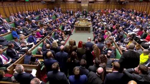 Βουλή Κοινοτήτων: Τροπολογία που μπλοκάρει το Brexit χωρίς συμφωνία