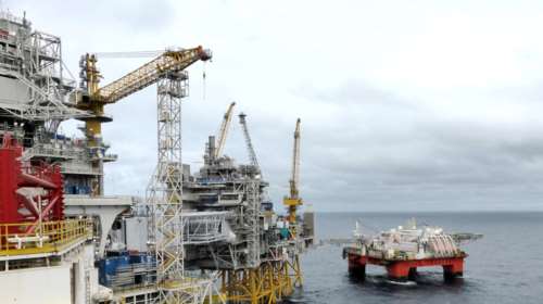 Διέρρευσαν 12.000 λίτρα πετρελαίου στον Καναδά