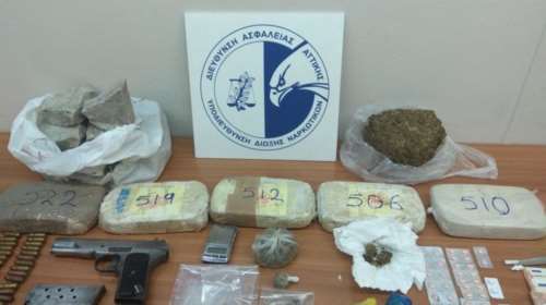 Εξαρθρώθηκε κύκλωμα που διακινούσε ναρκωτικά στην Αττική