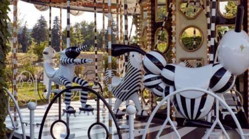 Ένα καρουσέλ με... 15 εκατομμύρια Swarovski