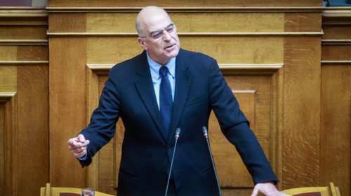 Χαμηλοί τόνοι Δένδια σε Μακεδονικό και ελληνοτουρκικά