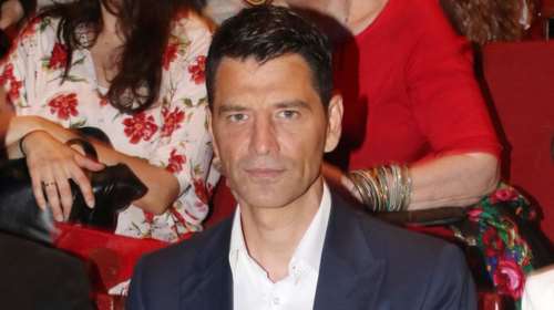 Ο κατάξανθος και πανέμορφος Αλέξανδρος Ρουβάς σε μία σπάνια φωτογραφία με τον μπαμπά του