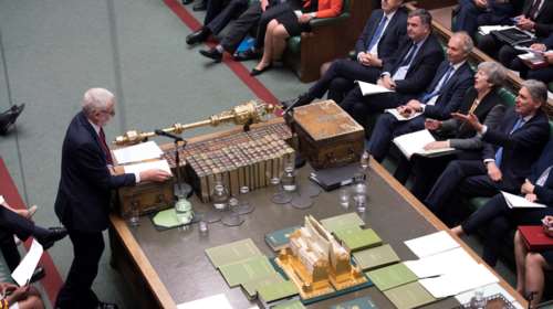 Μέι σε Κόρμπιν: «ο χρόνος μου έληξε, το ίδιο και ο δικός σου»