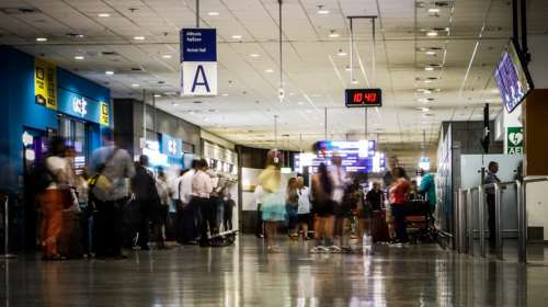 Die Welt: Πετώντας από τη Βαϊμάρη στην Κρήτη