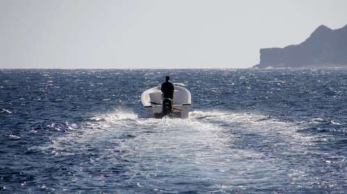 Θερμοκρασίες ως 36 βαθμούς, επιμένουν οι άνεμοι στο Αιγαίο